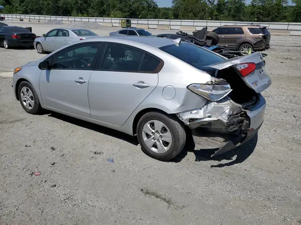 KNAFK4A60G5571545 2016 KIA FORTE - Image 2