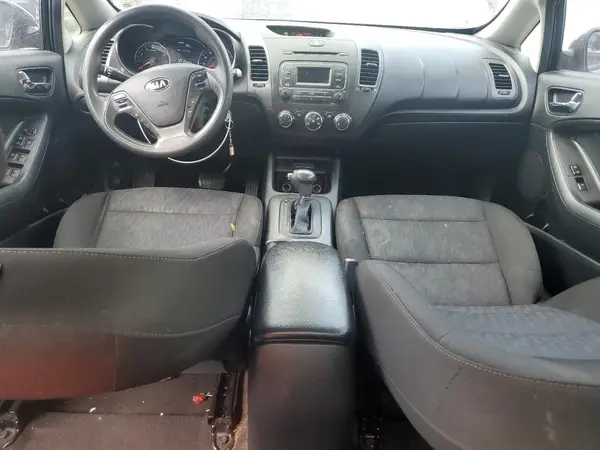 KNAFK4A60G5572159 2016 KIA FORTE - Image 8