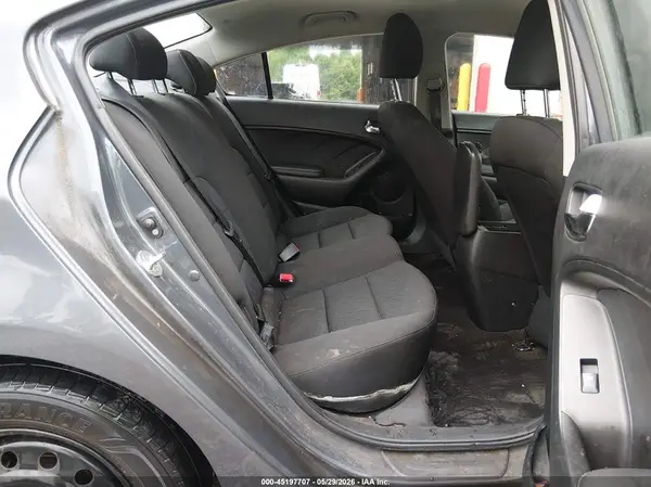 KNAFK4A60G5574249 2016 KIA FORTE - Image 8