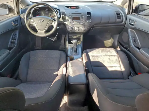 KNAFK4A60G5594985 2016 KIA FORTE - Image 8