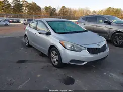 KNAFK4A60G5602793 2016 KIA FORTE