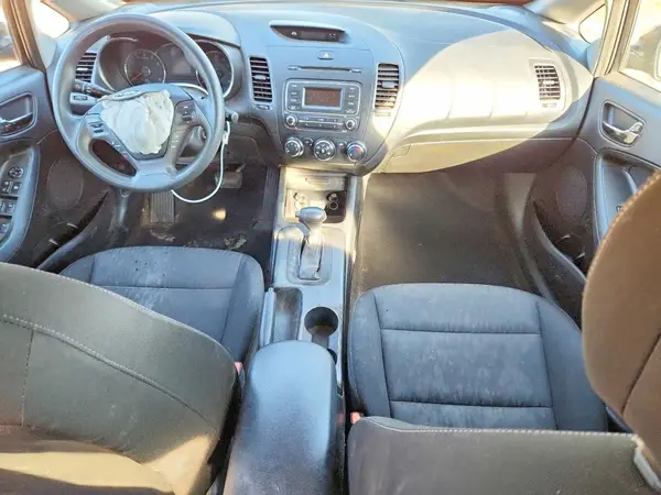 KNAFK4A60G5602857 2016 KIA FORTE - Image 8