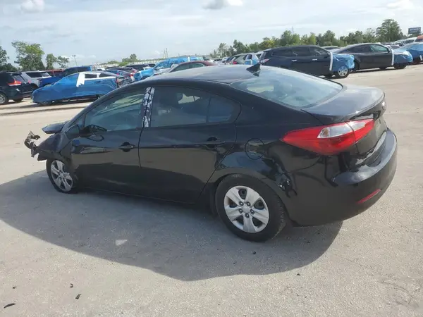 KNAFK4A60G5603586 2016 KIA FORTE - Image 2