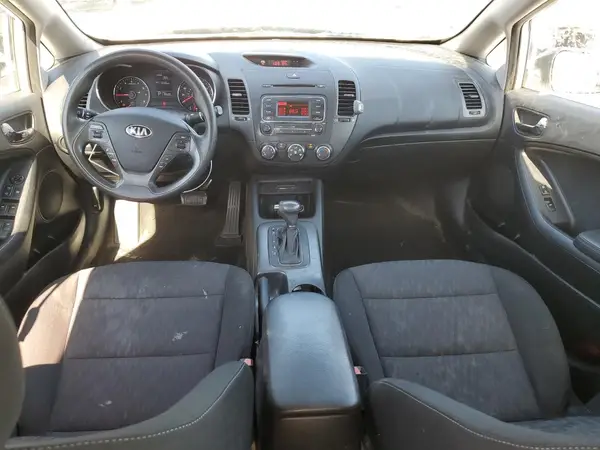 KNAFK4A60G5610084 2016 KIA FORTE - Image 8