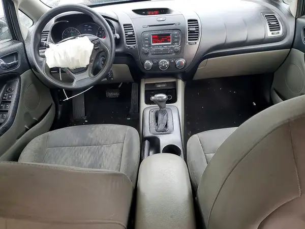 KNAFK4A60G5613003 2016 KIA FORTE - Image 8