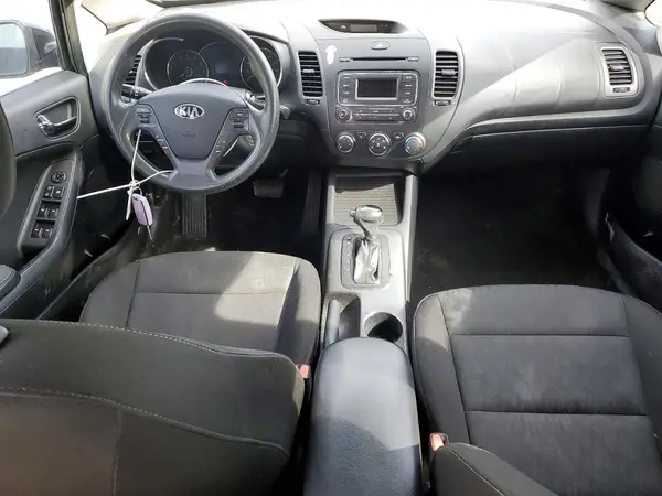 KNAFK4A60G5614779 2016 KIA FORTE - Image 8