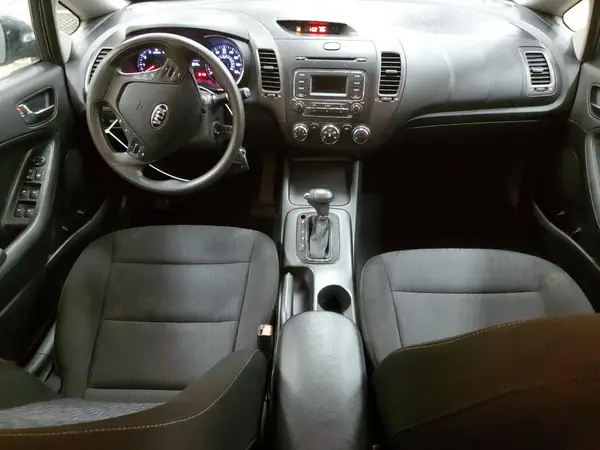 KNAFK4A60G5617956 2016 KIA FORTE - Image 8