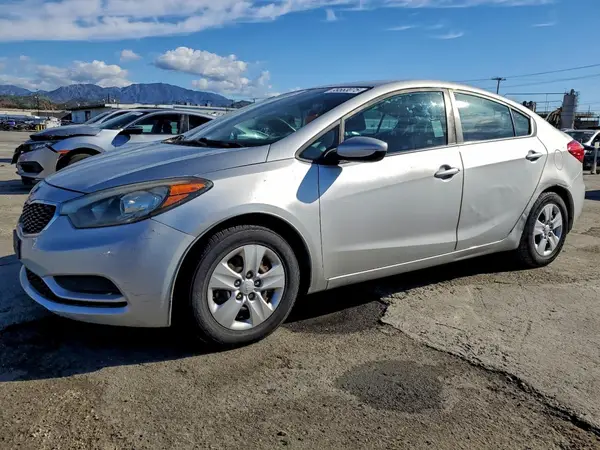KNAFK4A60G5618394 2016 KIA FORTE - Image 1