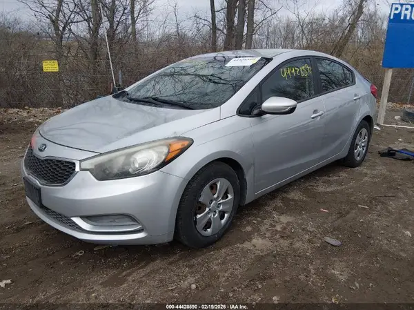 KNAFK4A61G5439393 2016 KIA FORTE - Image 2