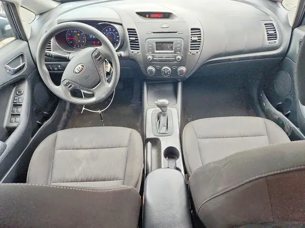 KNAFK4A61G5440558 2016 KIA FORTE - Image 8