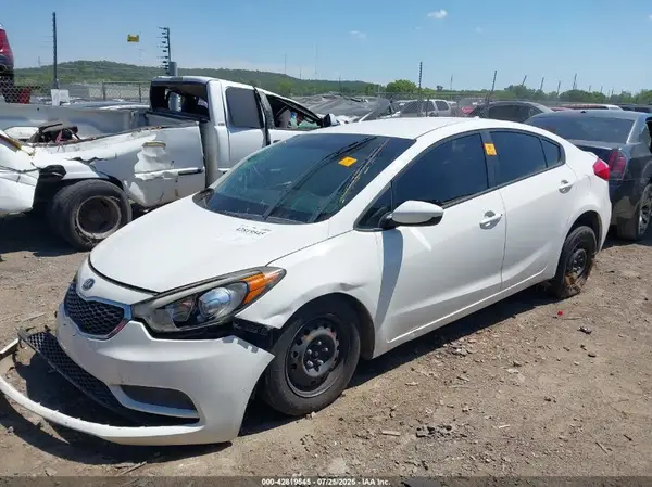 KNAFK4A61G5446635 2016 KIA FORTE - Image 2
