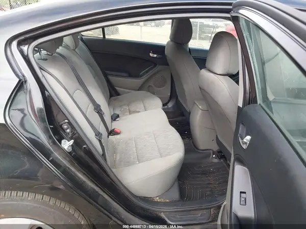 KNAFK4A61G5446764 2016 KIA FORTE - Image 8
