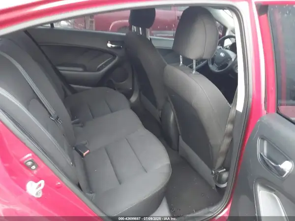 KNAFK4A61G5457683 2016 KIA FORTE - Image 8