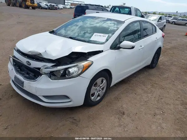 KNAFK4A61G5463113 2016 KIA FORTE - Image 2