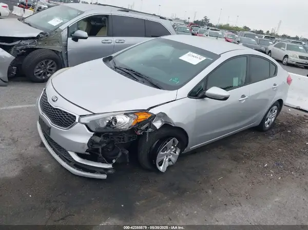 KNAFK4A61G5463466 2016 KIA FORTE - Image 2
