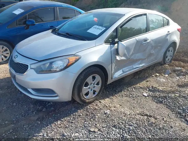 KNAFK4A61G546579 2016 KIA FORTE - Image 2