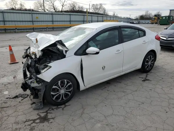 KNAFK4A61G5468215 2016 KIA FORTE - Image 1