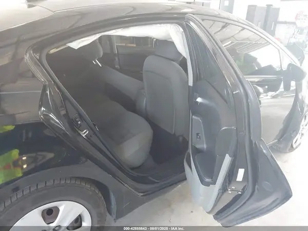 KNAFK4A61G5471938 2016 KIA FORTE - Image 8