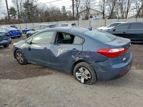 KNAFK4A61G5478128 2016 KIA FORTE - Image 2