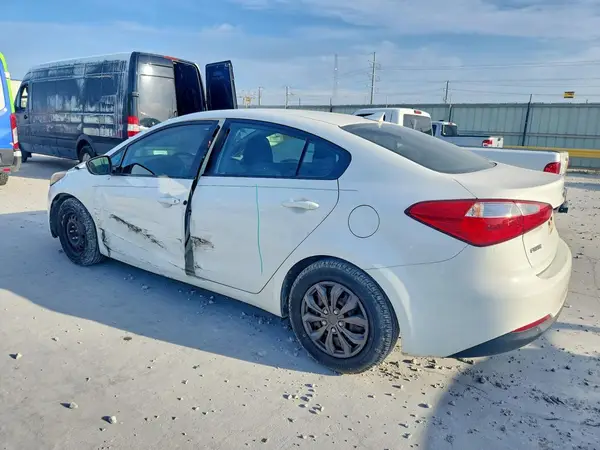 KNAFK4A61G5485516 2016 KIA FORTE - Image 2