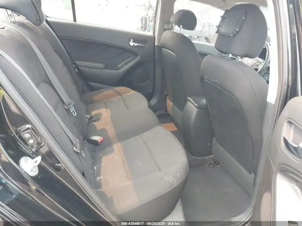 KNAFK4A61G5491834 2016 KIA FORTE - Image 8