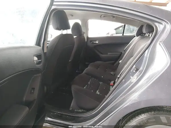 KNAFK4A61G5495253 2016 KIA FORTE - Image 8