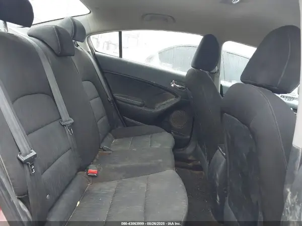 KNAFK4A61G5507630 2016 KIA FORTE - Image 8