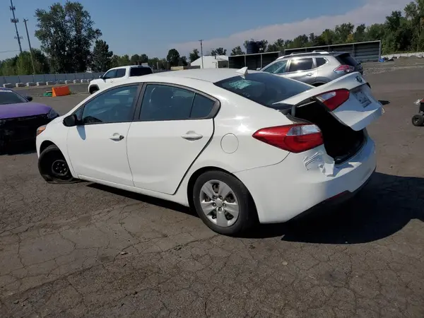 KNAFK4A61G5508566 2016 KIA FORTE - Image 2