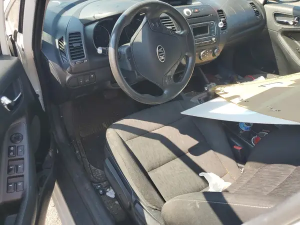 KNAFK4A61G5508566 2016 KIA FORTE - Image 8