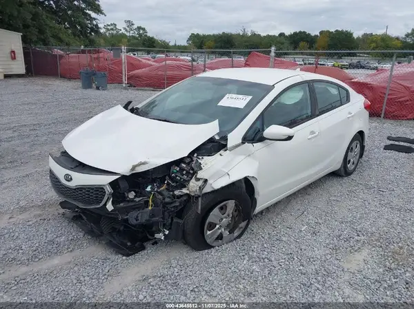 KNAFK4A61G5509765 2016 KIA FORTE - Image 2