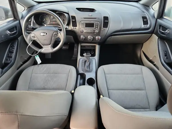 KNAFK4A61G5511581 2016 KIA FORTE - Image 8