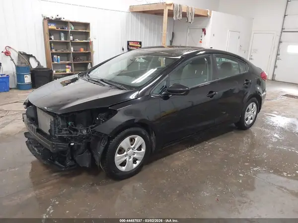 KNAFK4A61G5518031 2016 KIA FORTE - Image 2