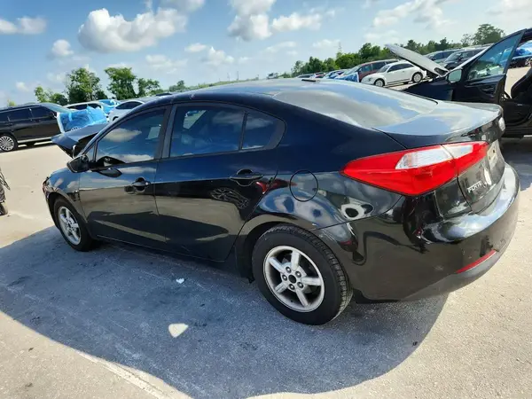 KNAFK4A61G5519583 2016 KIA FORTE - Image 2