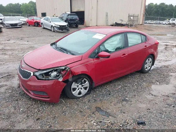 KNAFK4A61G5526226 2016 KIA FORTE - Image 2