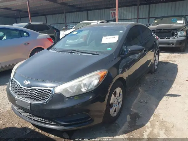 KNAFK4A61G5532513 2016 KIA FORTE - Image 2