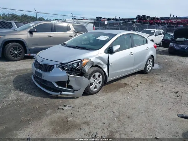 KNAFK4A61G5533399 2016 KIA FORTE - Image 2