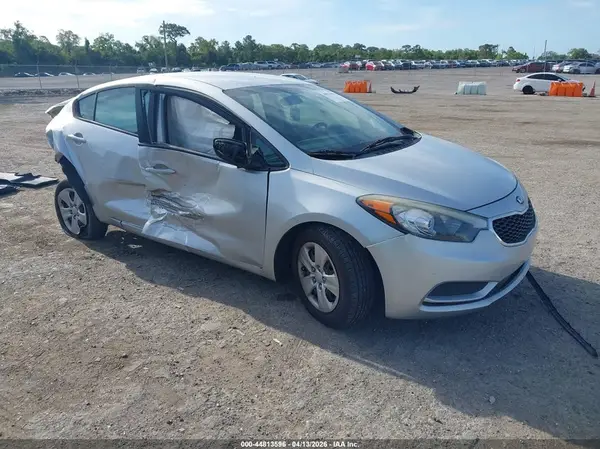 KNAFK4A61G5535993 2016 KIA FORTE - Image 1