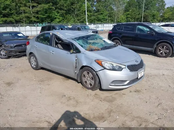 KNAFK4A61G5536450 2016 KIA FORTE - Image 1