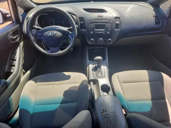 KNAFK4A61G5538019 2016 KIA FORTE - Image 8