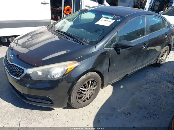 KNAFK4A61G5543284 2016 KIA FORTE - Image 2