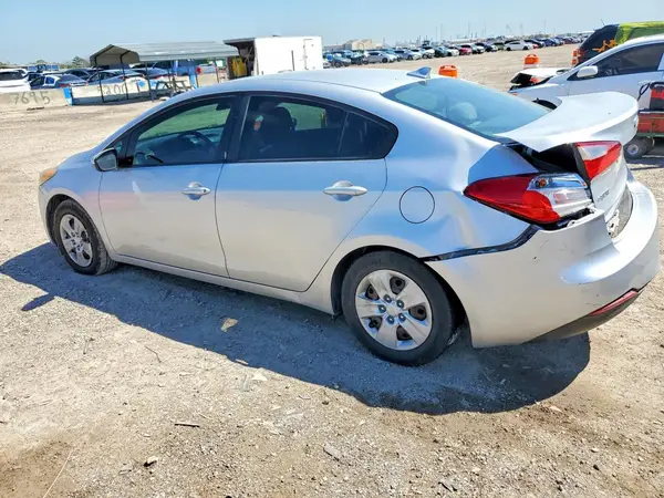 KNAFK4A61G5550428 2016 KIA FORTE - Image 2