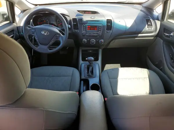 KNAFK4A61G5550428 2016 KIA FORTE - Image 8