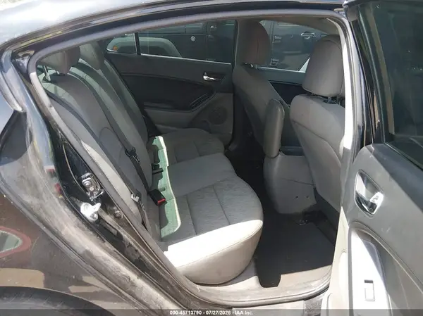 KNAFK4A61G5551353 2016 KIA FORTE - Image 8
