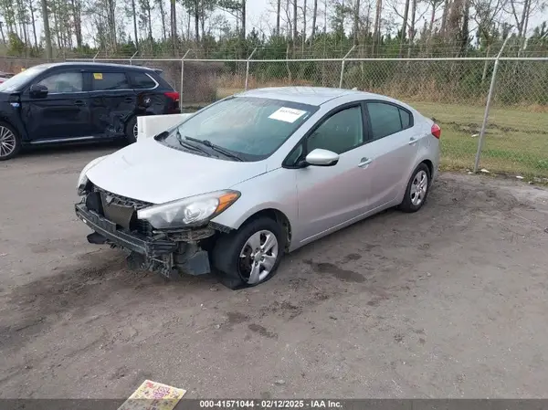 KNAFK4A61G5552177 2016 KIA FORTE - Image 2