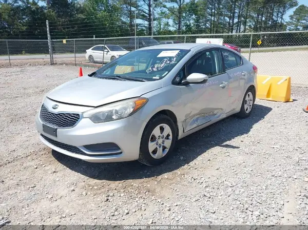 KNAFK4A61G5559064 2016 KIA FORTE - Image 2