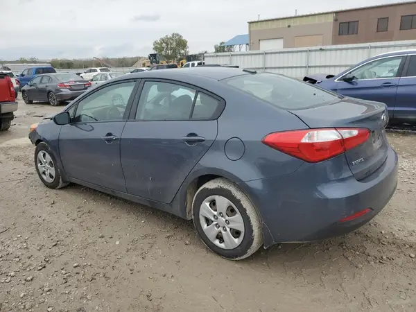 KNAFK4A61G5565799 2016 KIA FORTE - Image 2