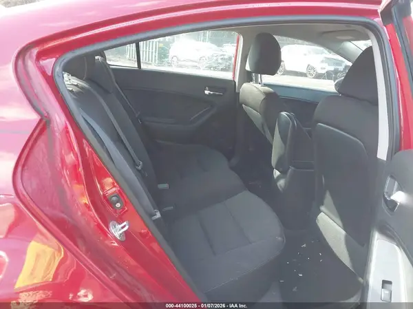 KNAFK4A61G5567228 2016 KIA FORTE - Image 8