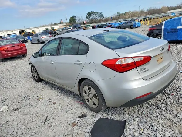 KNAFK4A61G5579850 2016 KIA FORTE - Image 2