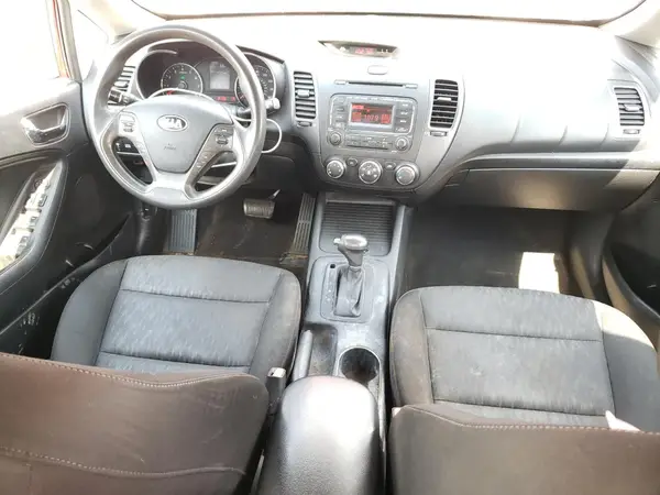 KNAFK4A61G5596289 2016 KIA FORTE - Image 8