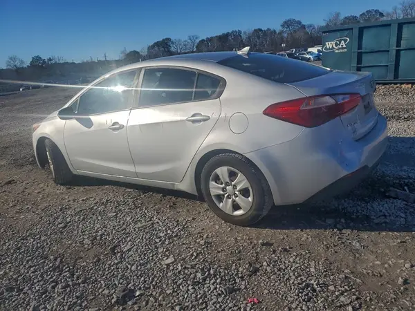 KNAFK4A61G5604293 2016 KIA FORTE - Image 2